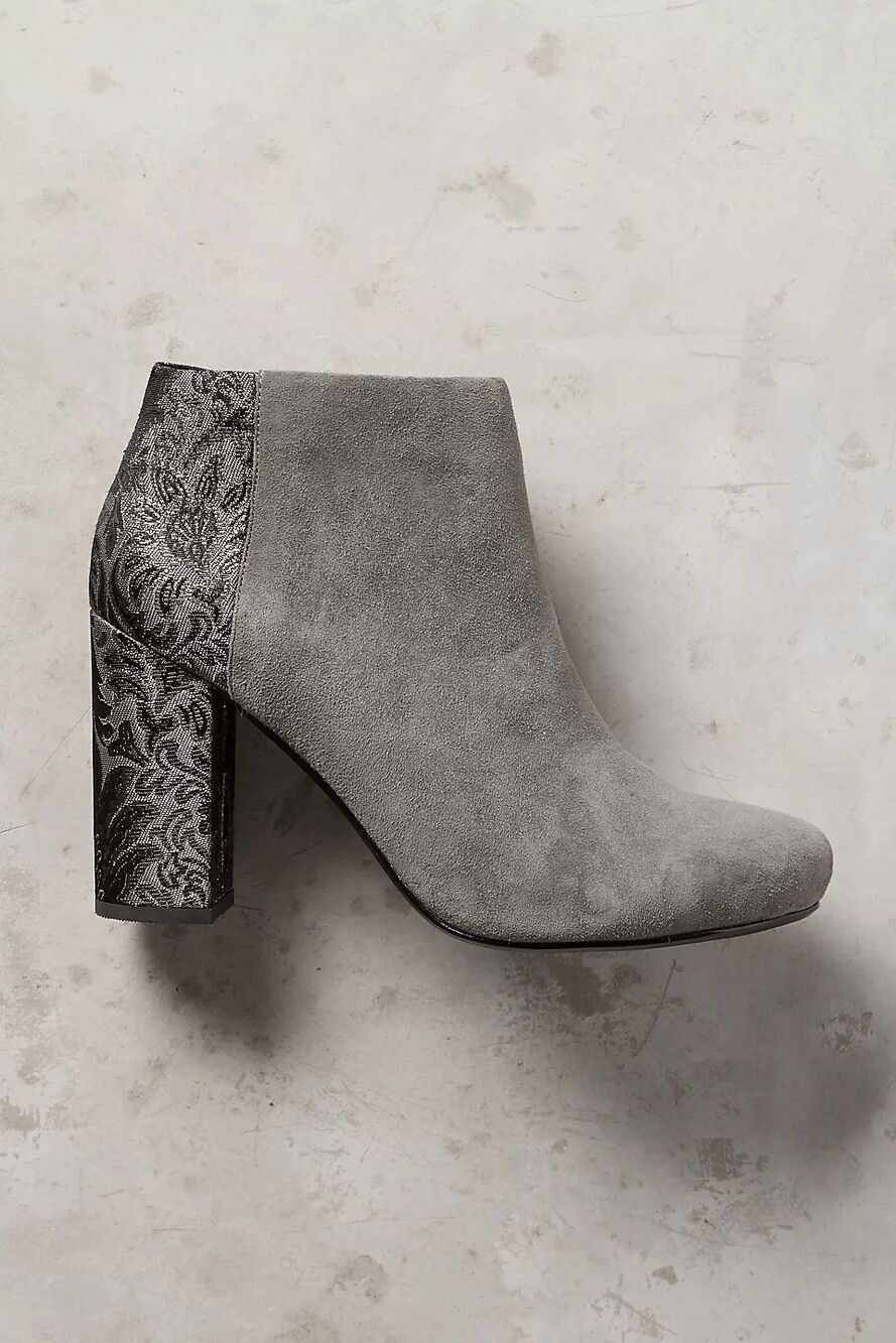 NEW Anthropologie Farylrobin Tiegan Suede Ankle Booties Women’s Size 9